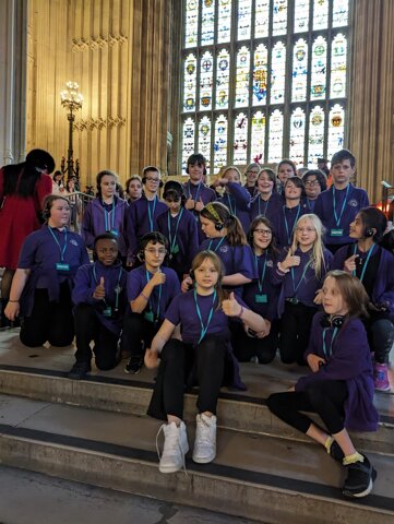 Image of Year 6 Parliament trip